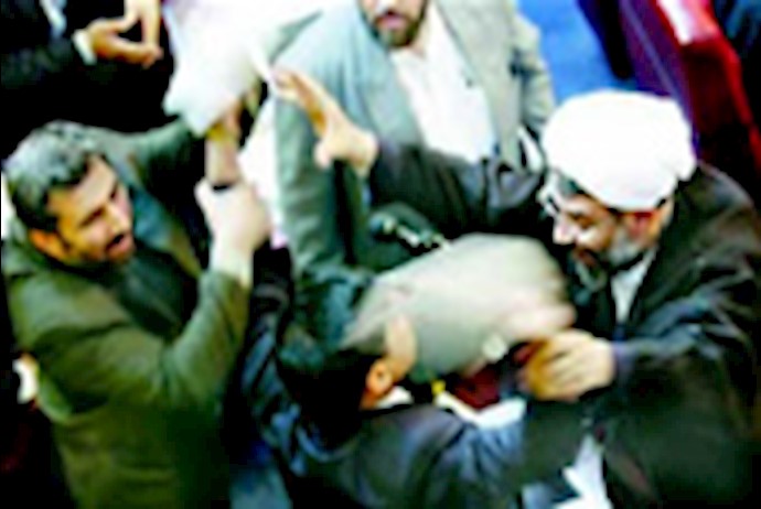صحيفة «الشرق الاوسط» تشبه النظام الإيراني بثور هائج بعد صدور قرار مجلس الامن الدولي ضد النظام