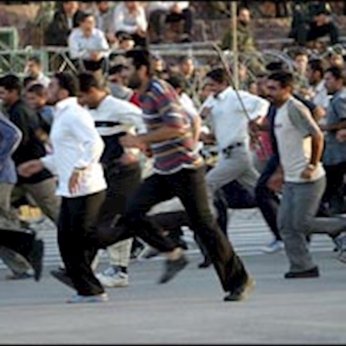 احتجاجات شعبية في طهران ومدن إيرانية أخری واشتباکات بين المواطنين وقوات النظام القمعية