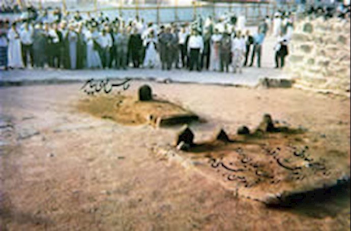 هنيئًا يوم 5 شعبان ذکری مولد زين العابدين، قائد الحرية والعرفان،
 خصم الرجعية بعزم لا يلين، الإمام علي بن الحسين السجاد (ع)