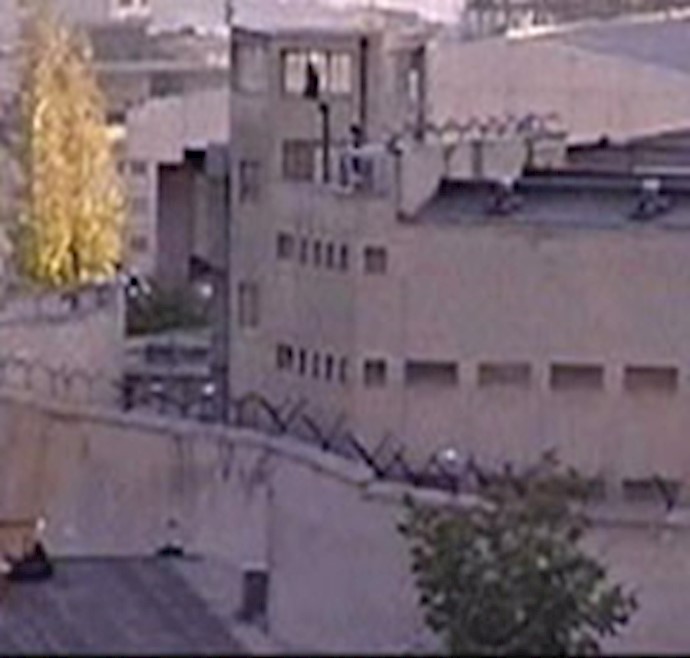 اعتقال عشرات من أفراد عوائل مجاهدي خلق في مطار طهران