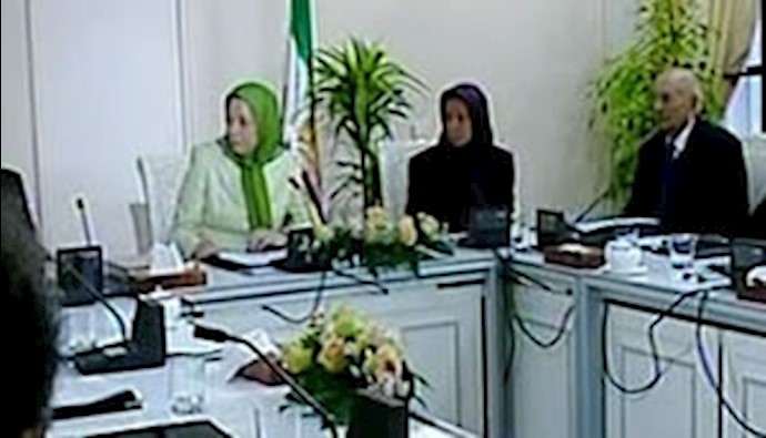وفود برلمانية أوربية تلتقي في باريس مع الرئيسة مريم رجوي عقب انتصار المقاومة الإيرانية