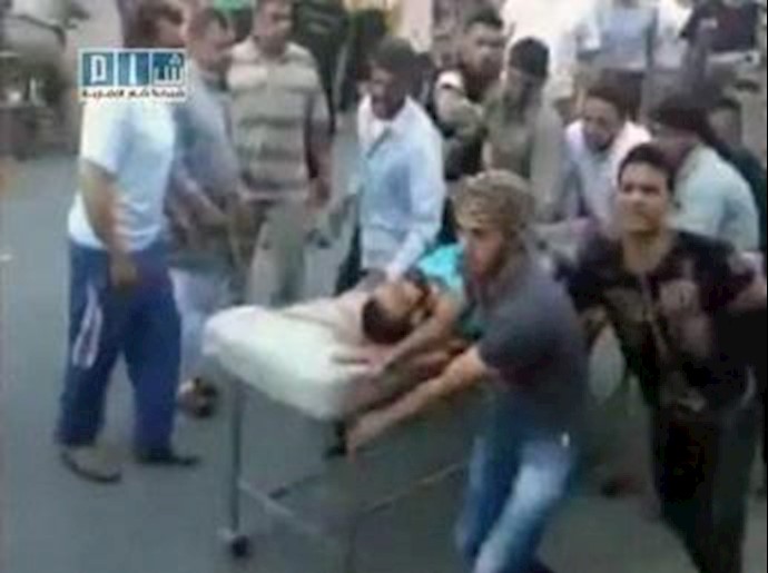 الهجوم علی حماة بالدبابات أسفر عن سقوط 300 قتيل وجمعة «الله معنا» حصدت 22 آخرين
