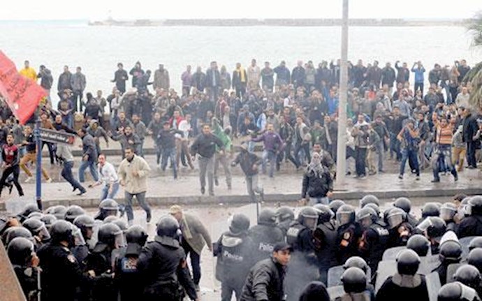 مصر: حرب شوارع بين إسلاميين ومعارضين للرئيس والدستور