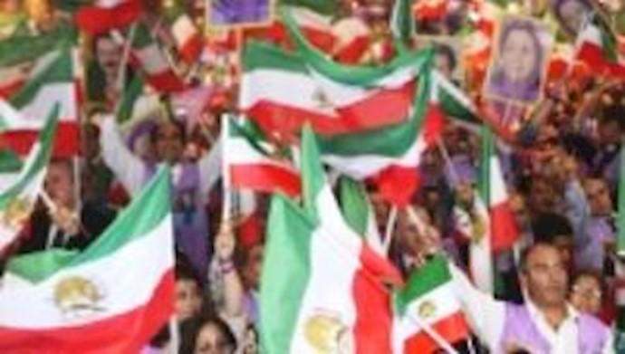 تجمهر مئات الآلاف من أبناء الشعب الإيراني القادمين من مختلف أصقاع العالم ، التجمع الجماهيري الإيراني.. رسائل عدة في اتجاهات مختلفة