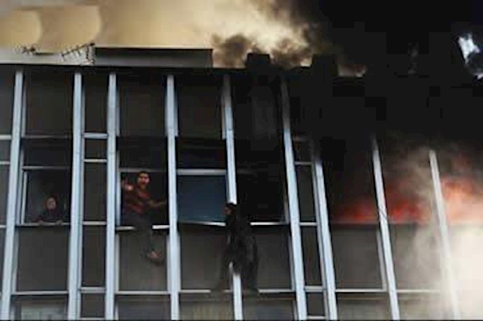 إيران: جر روحاني الی قضية مصرع إمرأتين عاملتين إثر إهمال رجال الإطفاء