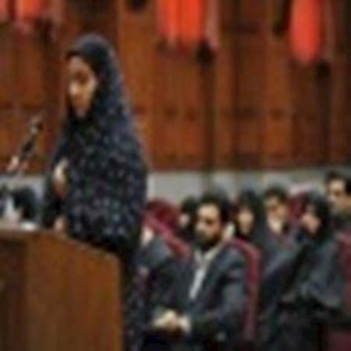 من ينقذ السيدة (ريحانة) من مشنقة الملالي؟