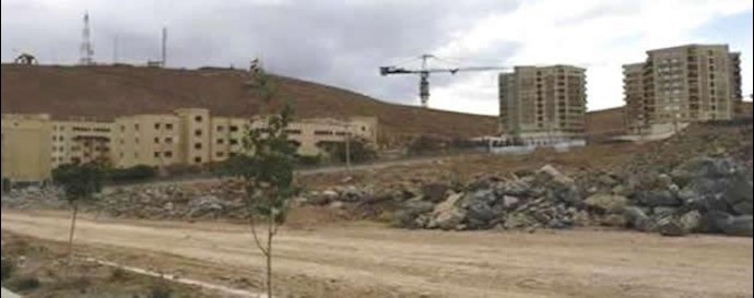 ايران - تجمع احتجاجي لأهالي مدينة شهر کورد مقابل دائرة السکن والاعمار
