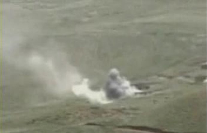 باکستان تعلن أن جنديا باکستانيا قتل جراء اشتباکات بين عملاء النظام والقوات الباکستانية علی الحدود