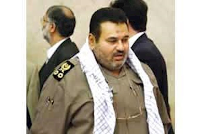 الحرسي فيروزآبادي رئيس الأرکان العامة للقوات المسلحة في النظام الإيراني يعلن عن خوفه تجاه التطورات الجارية في المنطقة وقال: تفوح رائحة التآمر والمؤامرة