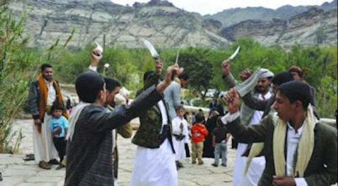 الحوثيون يجبرون المئات من سکان صنعاء علی مغادرتها