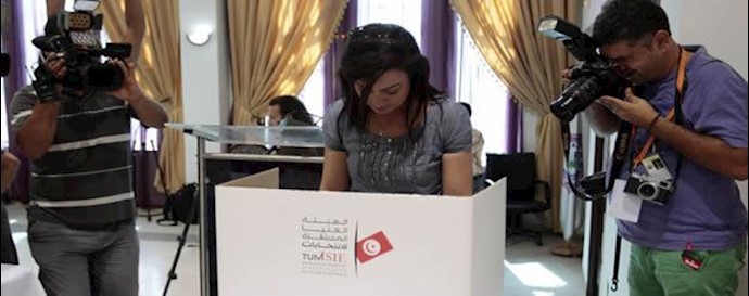 النهضة ونداء تونس أکبر المتنافسين بانتخابات تونس
