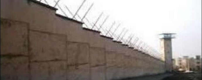 إيران: ضغوطات لاإنسانية علی السجين السياسي «شاهين ذوقي»