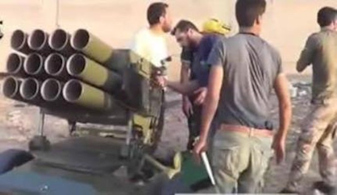 المعارضة السورية تهاجم مواقع للنظام وحزب الله قرب لبنان