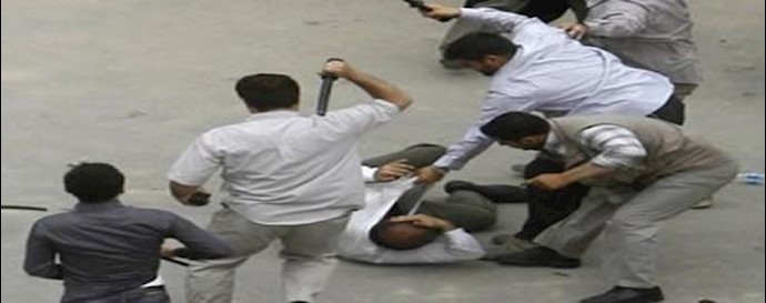 طهران.. الشرطة تعذب معتقلين في الشوارع