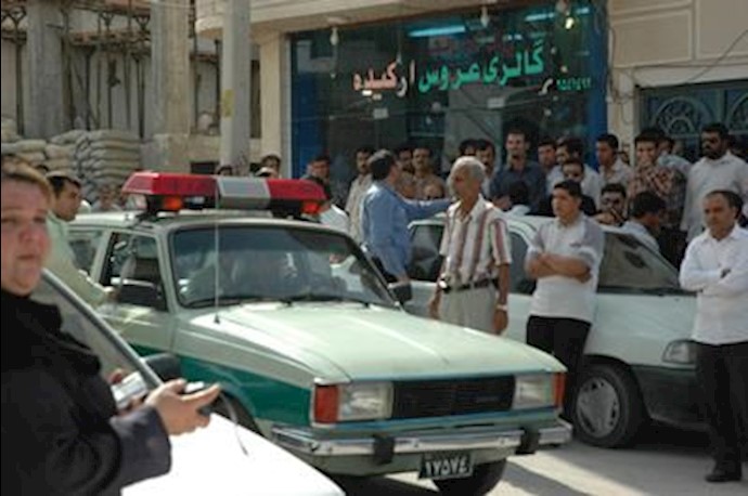ايران- اضراب سواق شرکة.. ومواجهات مع رجال الحراسة في بندرعباس