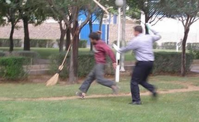 ايران – مداهمة رجال الأمن المواطنين المساکين الذين يبيتون في الکراتين في طهران