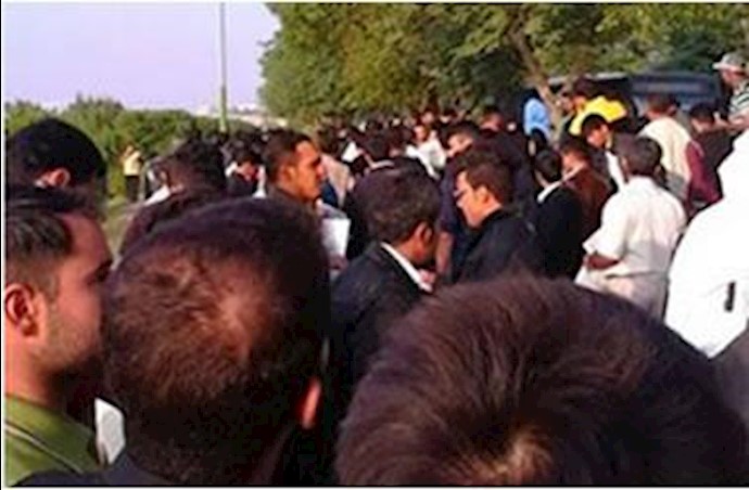 ايران- تجمع احتجاجي لمواطنين أهوازيين لحماية نهر کارون