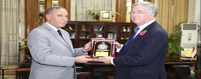 بريطانيا تستعد لإرسال مدربين إلی العراق لتدريب القوات المسلحة المحلية علی محاربة داعش
