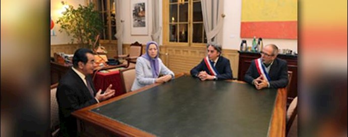 لقاء السيدة رجوي مع رئيس البلدية جاک توبو