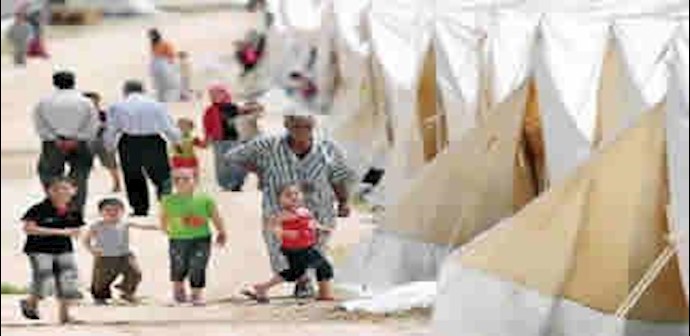 الأمطار والوحول تداهم خيم نازحين سوريين في لبنان