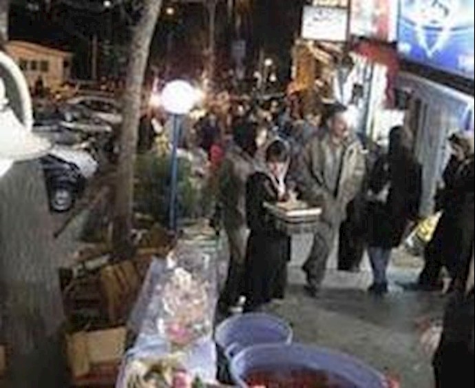 إيران- تأديب إثنين من عناصر الباسيج علی يد شباب منطقة سعادت آباد لمدينة طهران