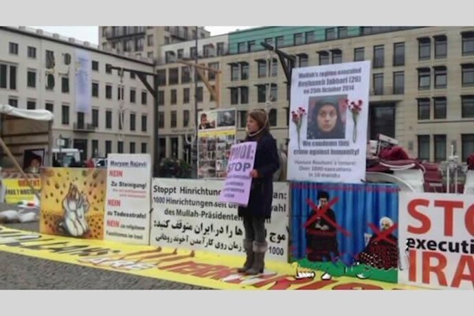 حملة عالمية لمؤيدي الأشرفيين لتنديد برش الاسيد على النساء الايرانيات و جريمة اعدام ريحانة جباري