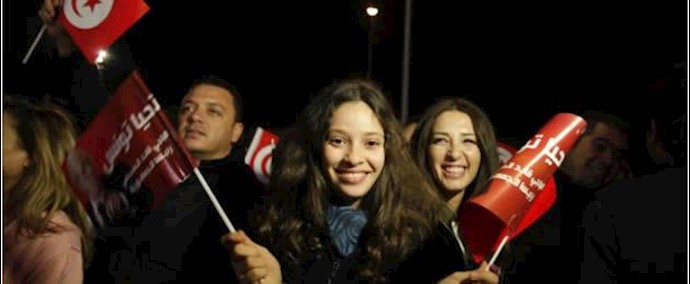 حزب الباجي قائد السبسي يعلن فوزه بالانتخابات وفريق المرزوقي يعترض