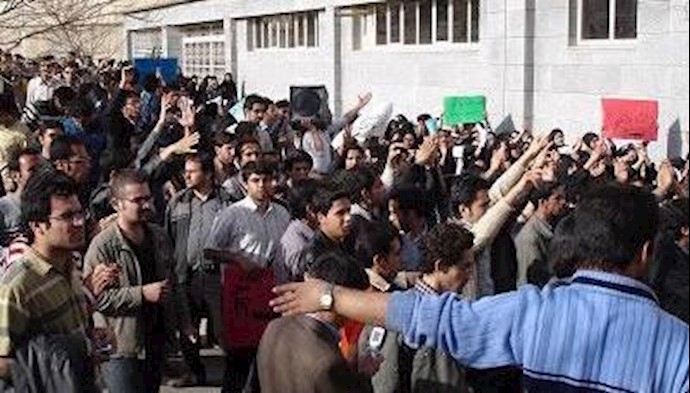 ايران_اشتباک قوات الامن الداخلي لساعتين مع مواطني مدينة کنغ