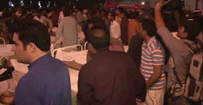 طالبان باکستان تقتل 141 شخصا معظمهم أطفال بمدرسة في بيشاور