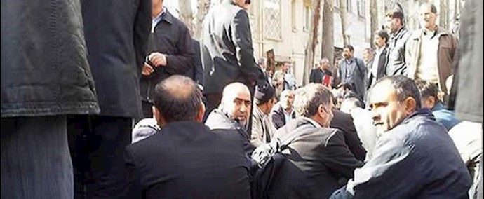 اليوم الرابع لإضراب 900 عامل لمصنع «واکن بارس» بمدينة «أراک» عن العمل
