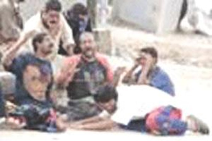 حرب طائفية مکشوفة