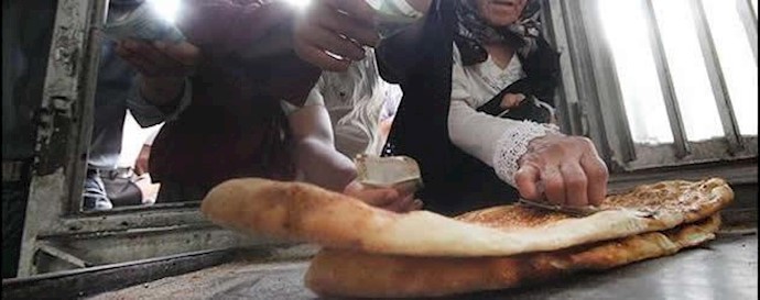 ايران- تجمع احتجاجي لأهالي مدينة اردبيل للاعتراض علی غلاء الخبز