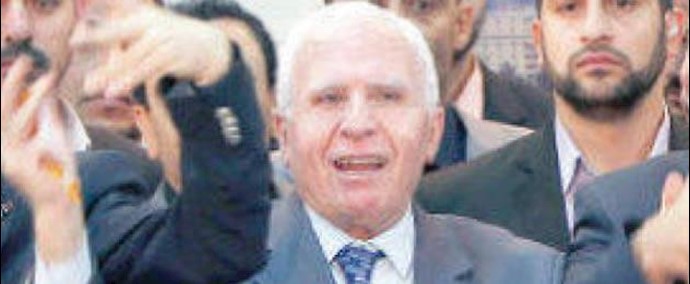 عزام الأحمد يلتقي مسؤولين مصريين