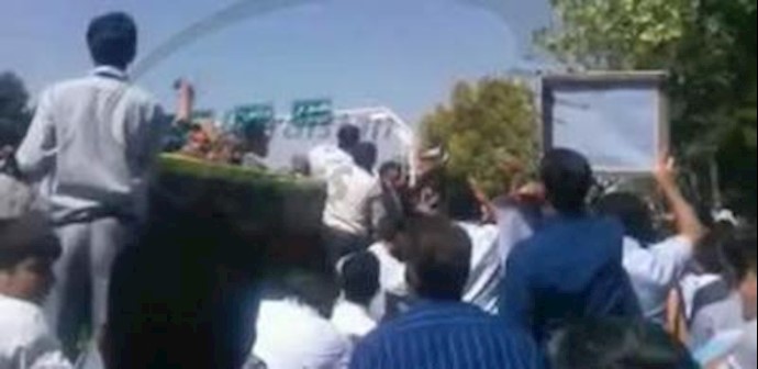 إيران: تحشد احتجاجي للعمال المتقاعدين لمجموعة «آردل» الصناعية