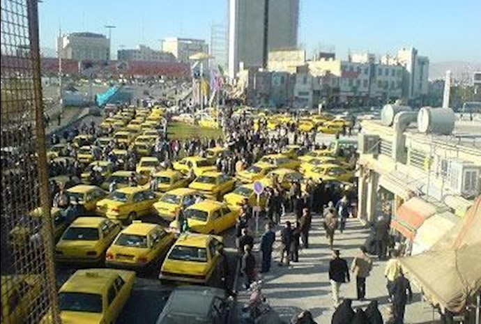 ايران :اضراب وکالات سيارات الأجرة (تکسي) وسيارات الحمل في شارع سعدي بطهران