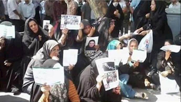 إيران: اتساع الحرکات الاحتجاجية للنساء الإيرانيات ضد عناصر القمع في نظام الملالي