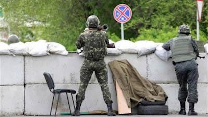 الإفراج عن 4 مراقبين أوروبيين في شرق أوکرانيا