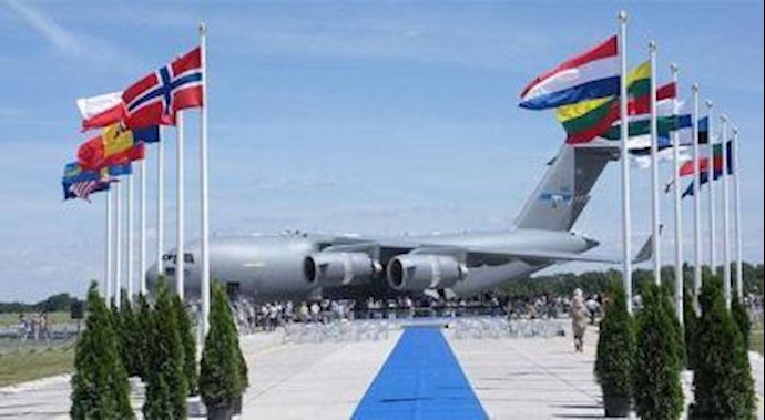 الناتو يبحث مستقبل أفغانستان ويؤکد ضرورة الإجراءات القانونية اللازمة لاستمرار بعثته التدريبية
