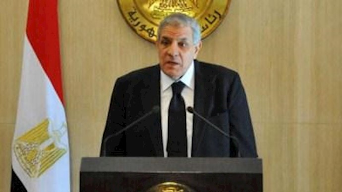 السيسي يعيد تکليف محلب بتشکيل الحکومة الجديدة