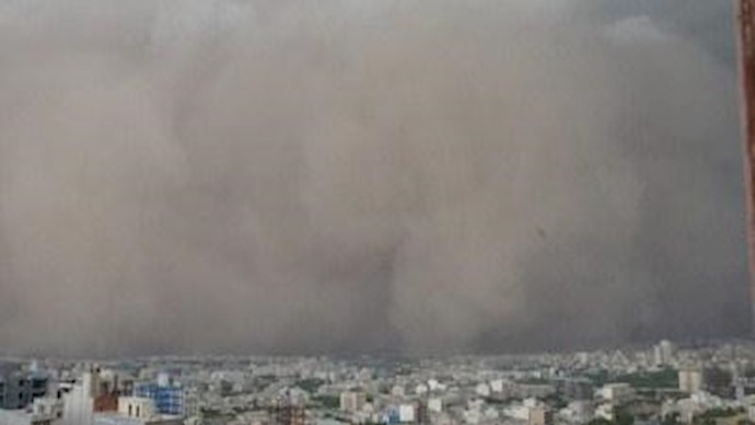 عاصفة هوجاء تقتل 3 أشخاص في طهران