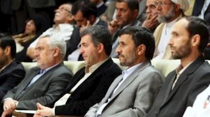 تورط حکومة أحمدي نجاد في أکبر قضية فساد مالي بإيران