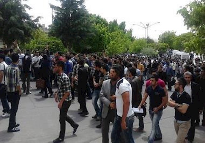 ايران: احتجاج طلاب جامعة تبريز الحرة