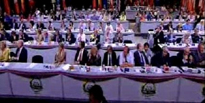 المقاومة الإيرانية تعقد مؤتمراً حاشدا في باريس