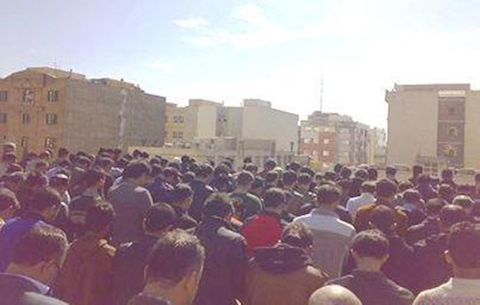 النظام الايراني يمنع اهل السنة من اقامة صلاة عيد الفطر في مدينة سنندج