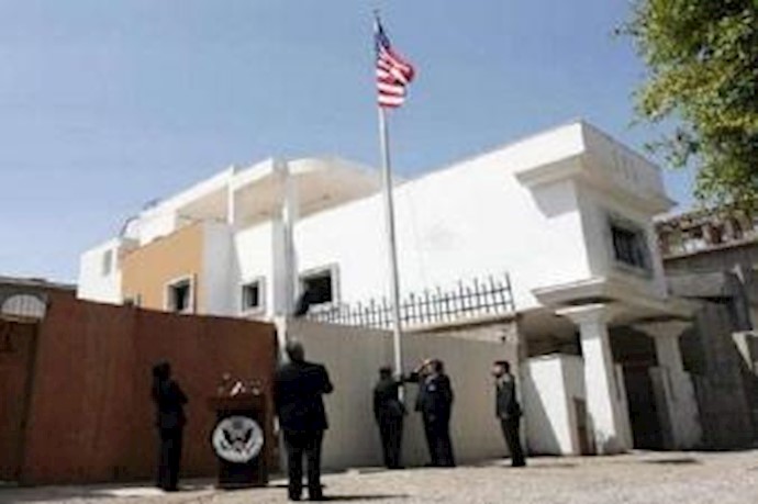 واشنطن تغلق سفارتها وتجلي موظفيها من ليبيا