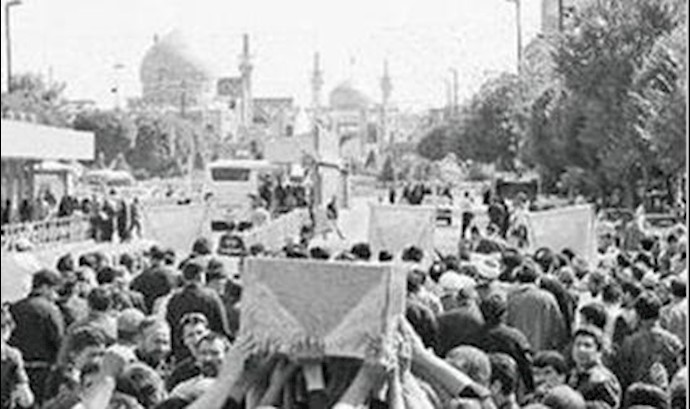 ايران : مدينة مشهد تشهد تشییع جثث ثلاثة من أفراد الحرس المقتولين في سوريا