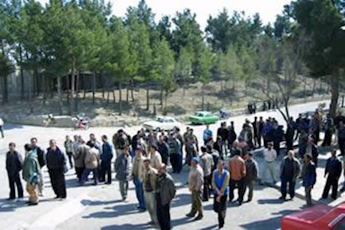إيران: إضراب عمال شرکة القصب السکري في مدينة «هفت تبه»