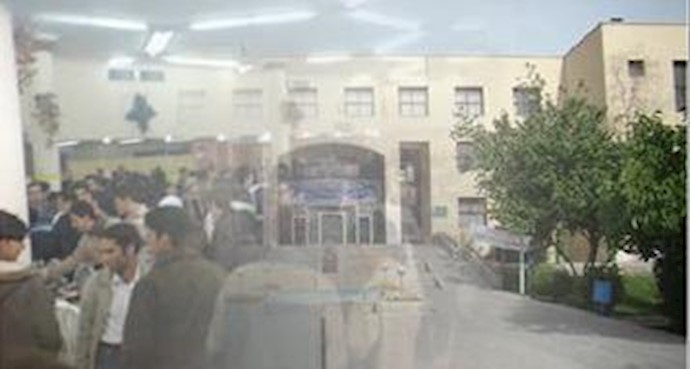 ايران : تجمع احتجاجي لطلاب جامعة اصفهان