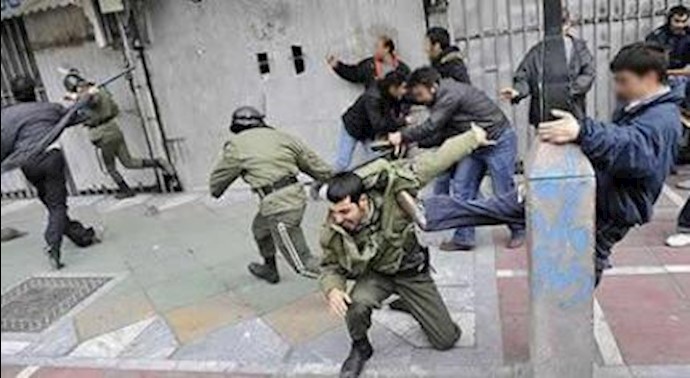 مواجهات بين الشباب وقوات القمع في طهران