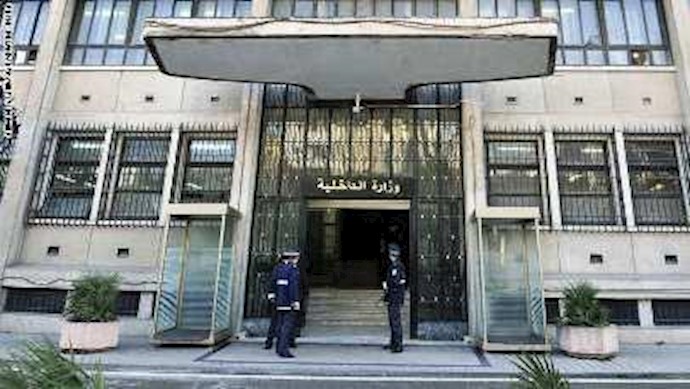 تونس تعلن إحباط "مخطط إرهابي" يستهدف سياسيين وإعلاميين بالتنسيق مع الجزائر
